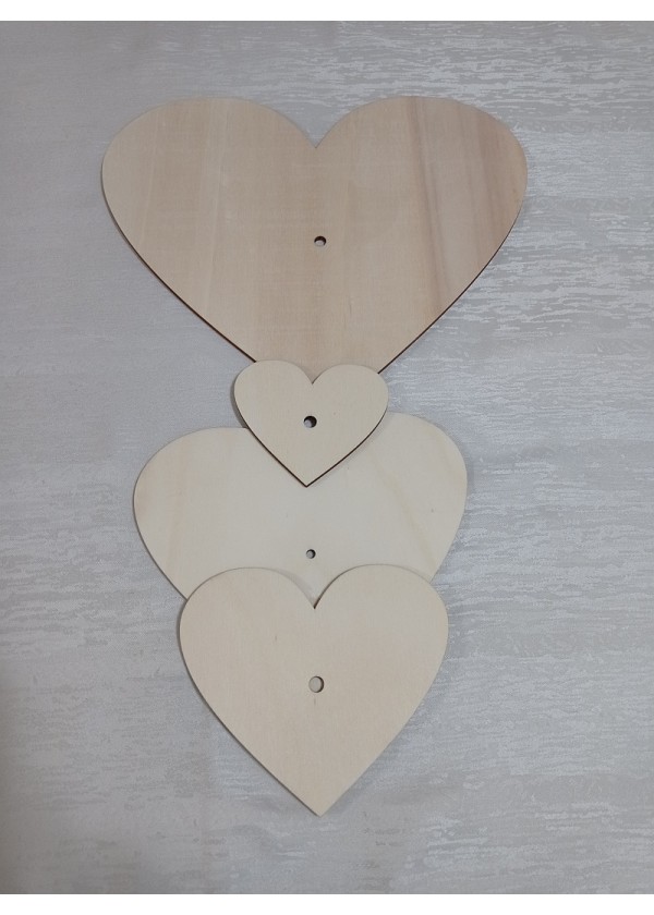 Leseni pokrov za kvačkane košare - srce